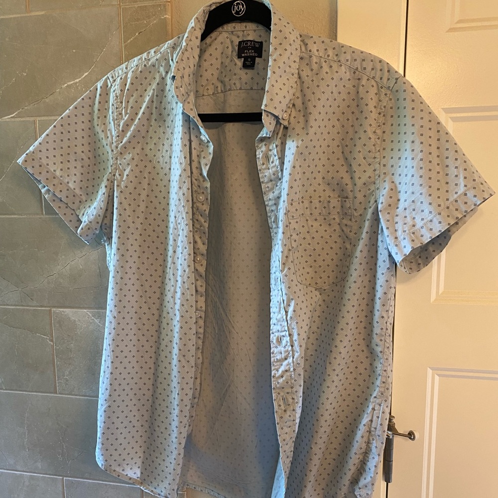 J Crew men’s button up T shirt size M